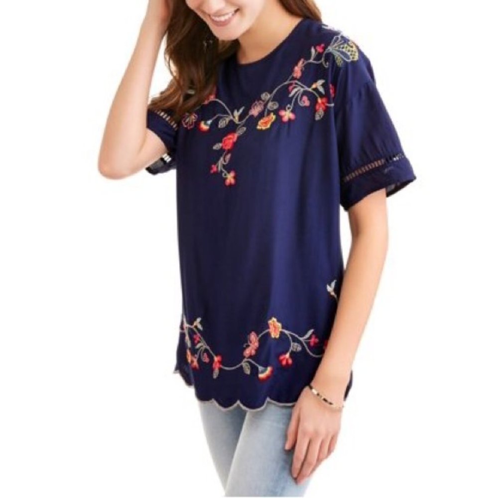Plus Size Time & Tru Floral Embroidered Top